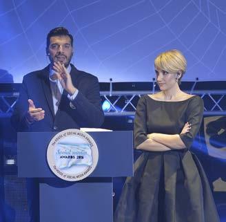 Οι εταιρείες γιόρτασαν με ενθουσιασμό τις βραβεύσεις τους, και τα social media πλημμύρισαν με χιλιάδες στιγμιότυπα της λαμπερής βραδιάς.