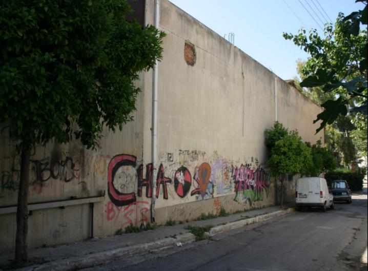 Εικόνα 17 Δυτική όψη Εικόνα 18 Βόρεια όψη Μικρό τμήμα του εργοστασίου καταλαμβάνουν οι χώροι υγιεινής που βέβαια παρατηρούνται σε όλους τους ορόφους, εκτός του Β που υπάρχει μόνο μία.