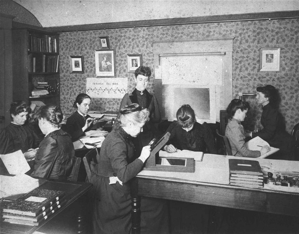 Δηθόλα από ην Harvard College Observatory, όπνπ ε
