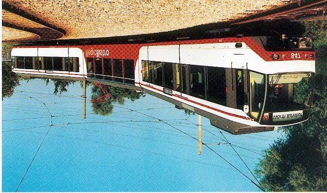 4.3. Οφέλη για τους χρήστες Φωτογραφίες: Karlsruhe tramtrain (οχήµατα) Τα συστήµατα tramtrain προσφέρουν µοναδικά οφέλη που έχουν αποδειχθεί πολύ ελκυστικά για το κοινό και συµβάλουν έτσι στην αύξηση