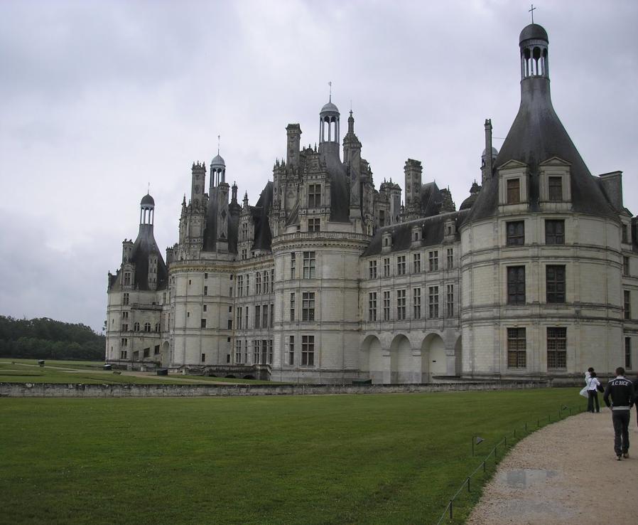 Λουξεμβούργο ΛΟΥΞΕΜΒΟΥΡΓΟ-ΛΟΥΞΕΜΒΟΥΡΓΟ Κάστρο Chambord Έκταση:2.586 Πληθυσμός:462.