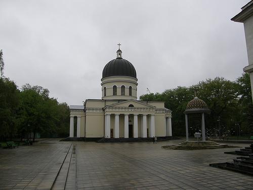 Μολδαβία ΜΟΛΔΑΒΙΑ-ΚΙΣΙΝΑΟΥ Καθεδρικός Ναός του Κισινάου Έκταση: 33.843 Πληθυσμός: 3.
