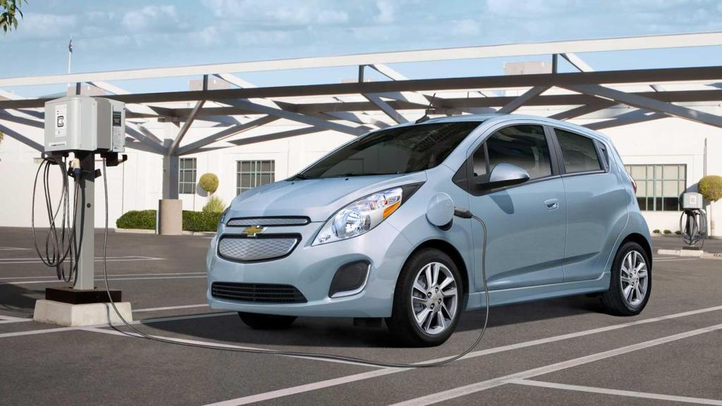 3.4 Chevrolet Spark EV Εικόνα 3.3. Chevrolet Spark EV. Τον Οκτώβριο του 2011 η General Motors ανακοίνωσε την παραγωγή του Spark EV και με περιορισμένη διαθεσιμότητα τόσο στις Η.Π.Α.