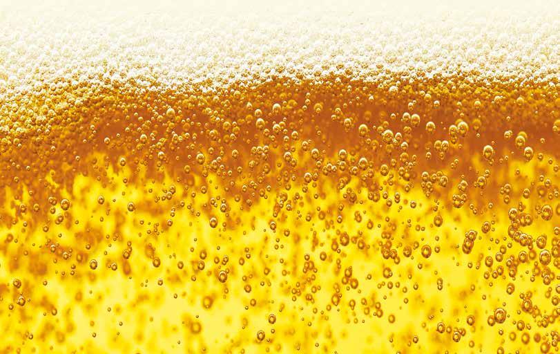Franziskaner Hefe-Weissbier Dunkel είναι σκούρα, αρωματική και με γεμάτη γεύση Franziskaner Hefe-Weissbier