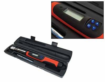 MANOSKOP 730D Sistemul de prindere permite utilizarea unei game largi de accesorii Dubla semnalizare la atingerea cuplului: tactila si scustica Afisaj cu citire usoara 2 baterii 1,5V AA Reglare