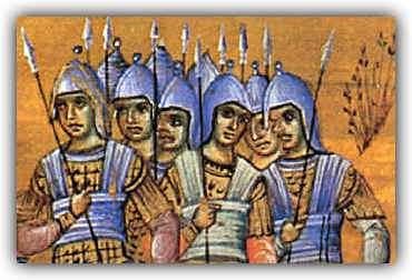 1025-1081: Στρατός Την περίοδο 1025-1081 ο βυζαντινός στρατός αποδυναμώθηκε και μεγάλο μέρος του αντικαταστάθηκε από