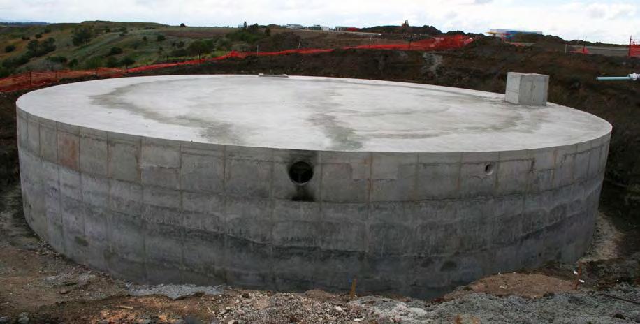 πράξη. Οι διαστάσεις τους ποικίλουν με ακτίνες που ξεκινούν από λίγα μέτρα και καταλήγουν μέχρι και σε ογκώδεις δεξαμενές με ακτίνα πολλών δεκάδων μέτρων. Το σχήμα τους είναι συνήθως κυλινδρικό.