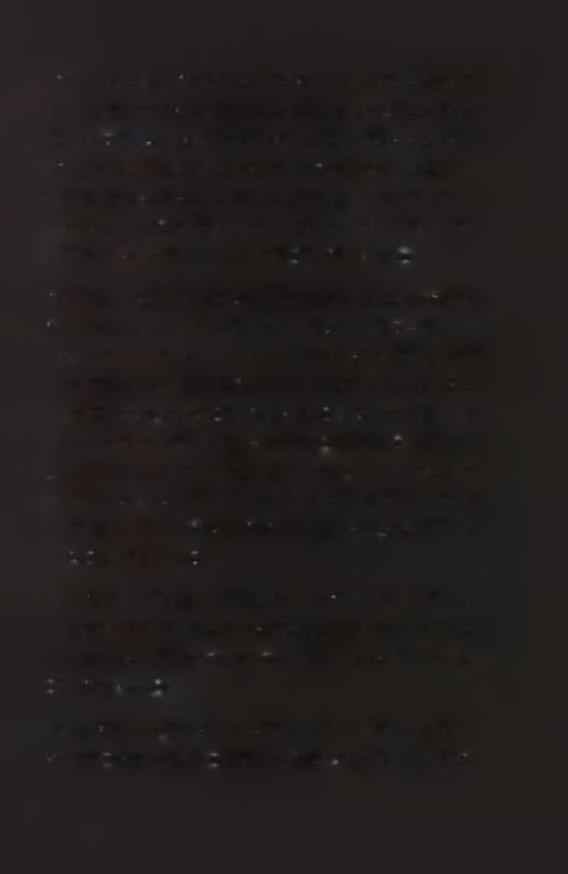 8 1162 η αυτοκράτειρα της δυναστείας Song διέταξε την κατασκευή μιας δεξαμενής για τη συγκέντρωση της ποικιλίας των κυπρίνων με κοκκινωπή και κίτρινη απόχρωση.