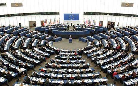 4. ΕΥΡΩΠΑΙΚΗ ΕΠΙΤΡΟΠΗ ( ΠΡΟΩΘΗΣΗ ΤΟΥ ΚΟΙΝΟΥ ΣΥΜΦΕΡΟΝΤΟΣ ) Η Ευρωπαϊκή Επιτροπή είναι ένα από τα κύρια θεσμικά όργανα της Ευρωπαϊκής Ένωσης.