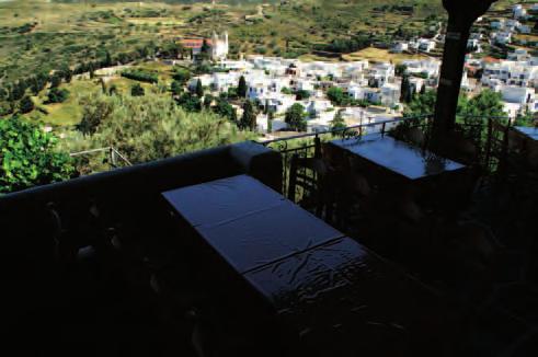Κουντρομιχάλης και ο Διοικητής του Αστυνομικού Τμήματος Πάρου Μ.