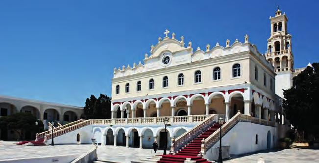2Η ΗΜΕΡΑ: Μετά το πρωινό αναχώρηση για το βόρειο μέρος του νησιού, με τα πυκνά πευκοδάση που πολλές φορές φτάνουν μέχρι τη θάλασσα, παραδοσιακά άσπρα σπιτάκια, μικρά εκκλησάκια και πανέμορφες