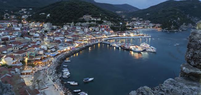 Επίσκεψη της εκκλησίας του 10ου αιώνα που αναβλύσουν πολλά νερά και στην σκεπή της έχουν φυτρώσει πανύψηλα πλατάνια.