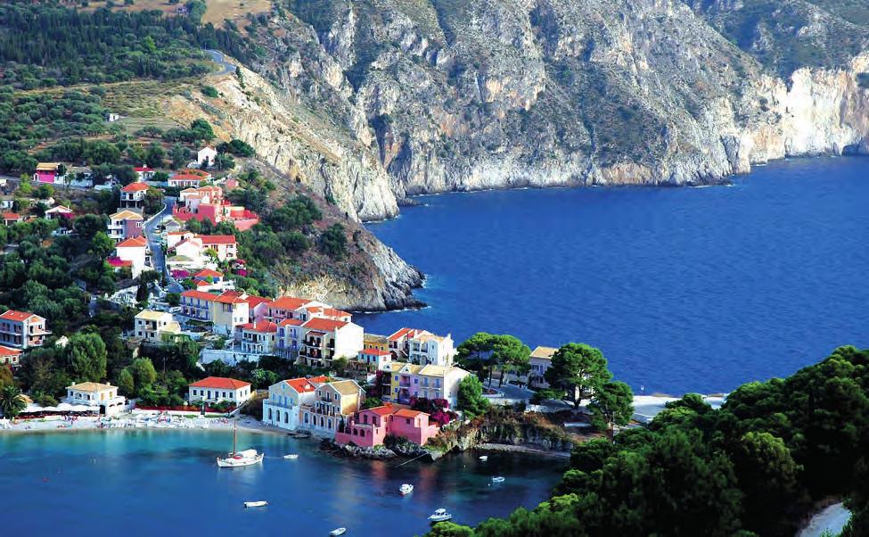 Κεφαλονιά (Ιθάκη) 5 ημέρες 1,15 & 29/7, 5, 12, 19 & 26/8 1Η ΗΜΕΡΑ: Αναχώρηση νωρίς το πρωί από το κέντρο της Αθήνας για Κεφαλονιά, με ενδιάμεση στάση στην Ακράτα.