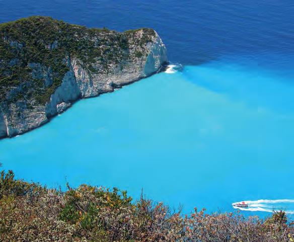 Θα επισκεφθούμε το καταπληκτικό σπήλαιο της Δρογκαράτης, την όμορφη κωμόπολη της Σάμης και το απαράμιλλης ομορφιάς λιμνοσπήλαιο της Μελισσάνης.