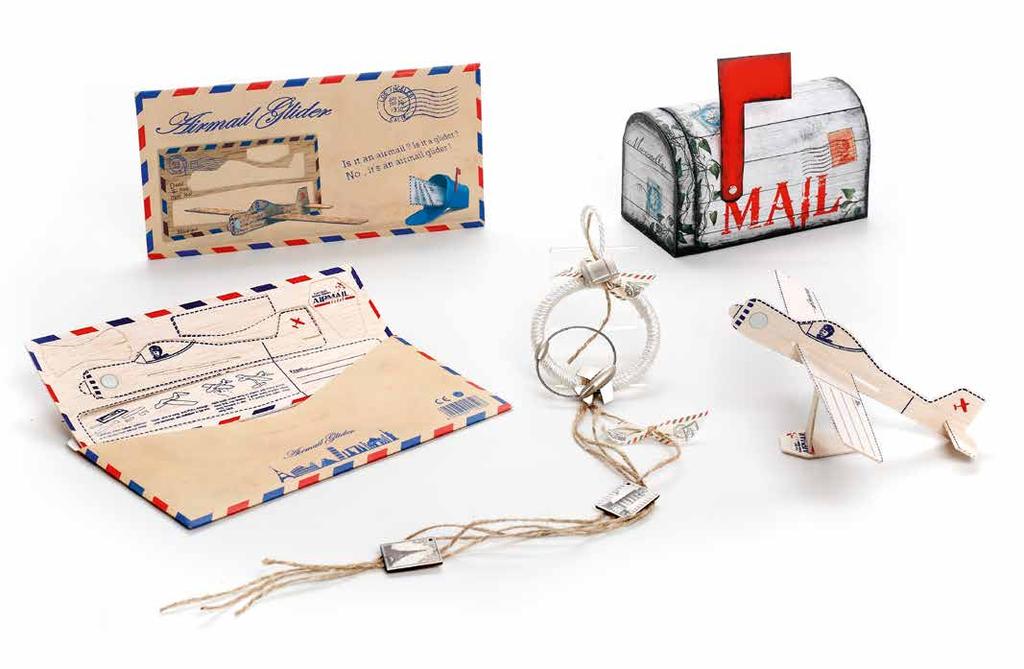 βαλίτσα και αεροπλάνο με γραμματόσημα (8χ8χ43) 1716 Κούκλες υφασμάτινες 4