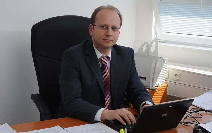 1 Klientske centrum. Informácie sa poskytujú aj na tel.č.: 045/694 96 40 alebo osobne u p. Márie Šimáškovej.