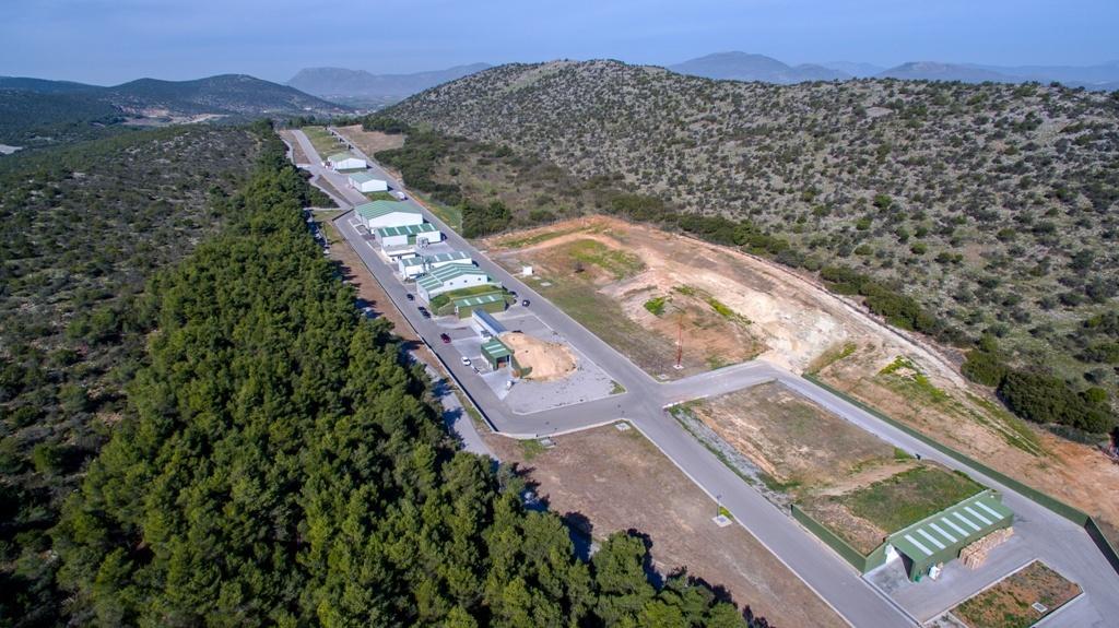 Σε αυτό το σημείο θα πρέπει να υπογραμμισθεί με πολύ θετικό πρόσημο η αρχική επιλογή της τοποθεσίας της εγκατάστασης από τους υπεύθυνους αυτής.