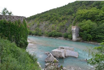 Με πρωτοβουλία του Πρύτανη ΕΜΠ συγκροτήθηκε η Ομάδα Εμπειρογνωμόνων του Ε.Μ.Πολυτεχνείου, την οποία απαρτίζουν τα εξής μέλη: 1) Ι.Γκόλιας, Καθηγητής Σχολής Πολιτικών Μηχανικών, Πρύτανης ΕΜΠ 2) Μ.