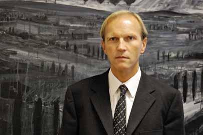 Aktualno Organizacijske enote v letu 2011 Skupne storitve Poudarek na pravoëasni podpori temeljnim dejavnostim družbe Pri kadrovanju in izobraževanju smo zasledovali uresniëevanje temeljnega cilja