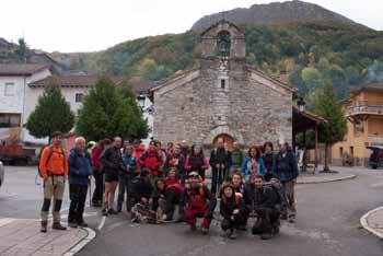 ... Día 13 Ao Pico Torres seguindo o Sendeiro dos Arrudos Saímos ás 9:00h do albergue despois dun bo almorzo cara á aldea de Caleao (Sta. Cruz).