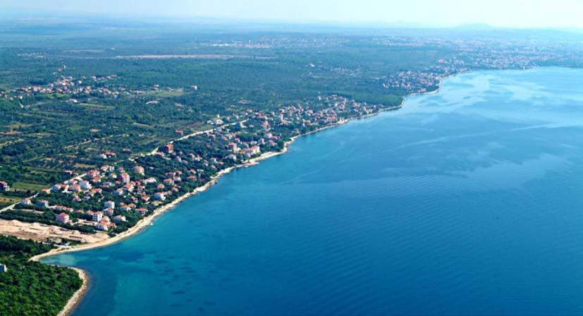 Građevinsko zemljište s projektima (Zadar okolica) 400 / m2 Atraktivno građevinsko zemljište