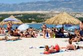 prizemlje, 2 kata i visoko potkrovlje Na 100 000 m2 ima cca.