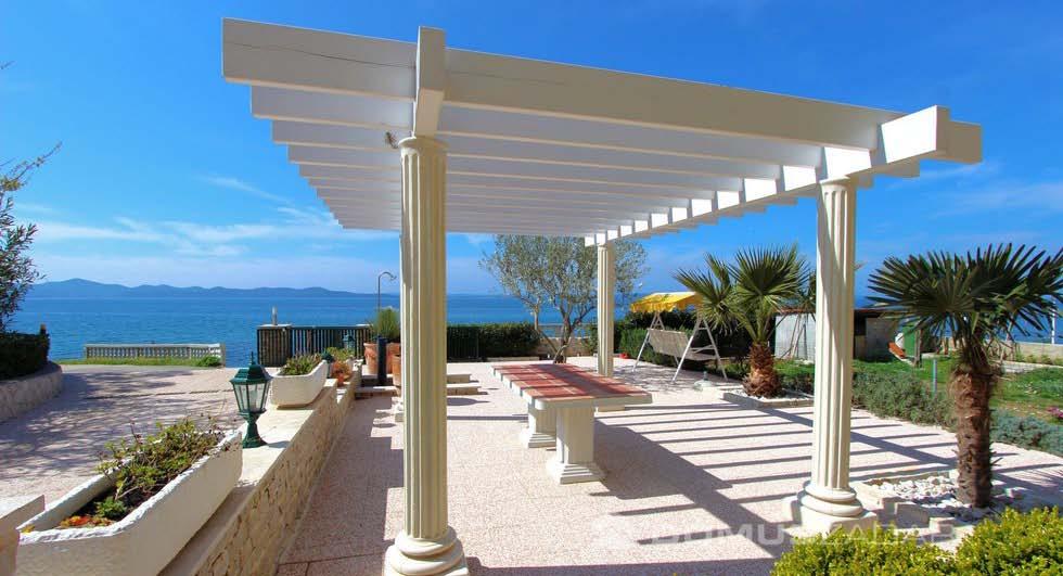 Ekskluzivna Villa (Zadar okolica) 1.600.