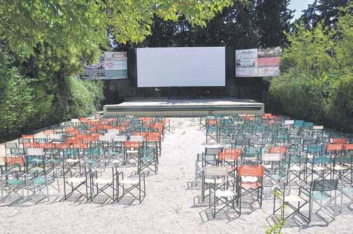 Τάξης του» (18-19/07) και «Ο Ηγέτης της Τάξης του» (25-26/07) ενώ ΤΟ ΠΡΟΓΡΑΜΜΑ ΤΟΥ ΣΕΠΤΕΜΒΡΙΟΥ συμπεριλήφθηκαν στο πρόγραμμα μεγάλες κλασικές ταινίες όπως «ο Κλέφτης ποδηλάτων» του Βιτόριο ντε Σίκα