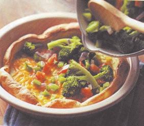 Sprinkle 1/2 cup cheese over pancake, top with vegetables and remaining cheese. Bake 3-4 minutes longer or until cheese is melted. Cut in to four wedges; serve immediately. Υλικά: 500γρ.