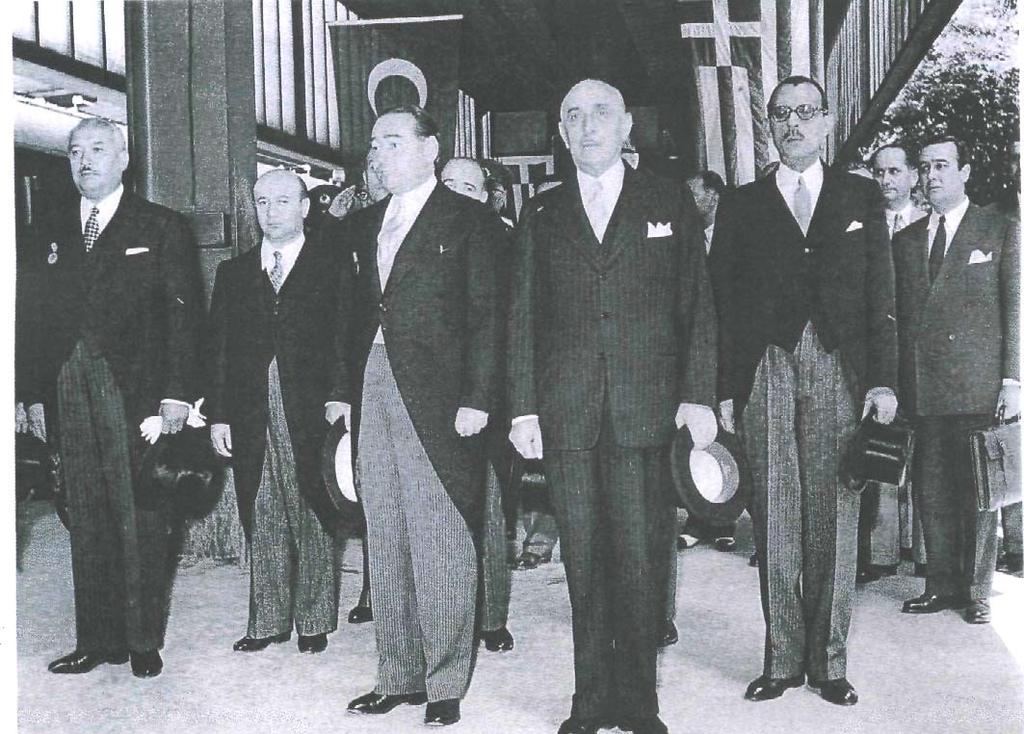 Την επίσκεψη του Έλληνα Πρωθυπουργού Αλέξανδρου Παπάγου στην Τουρκία το καλοκαίρι του 1953 (στη φωτογραφία με τον Τούρκο ομόλογό του Αντνάν Μεντερές), επιβεβαίωσε την προσήλωση των δύο χωρών στη