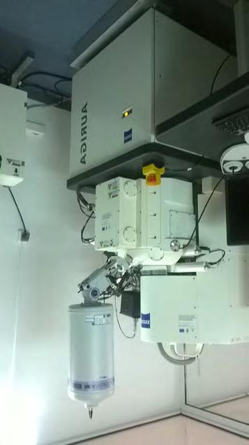 Studiul proprietăţilor de suprafaţă Microscop electronic de baleiaj cu sursă de emisie de câmp şi cu fascicul focalizat de ioni (FESEM-FIB) model Auriga Zeiss Domeniu de utilizare: Echipamentul este