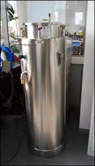 Parametrii funcţionali: - capacitate: 60 l; - fluid criogenic: heliu lichid; - prag inferior temperatură: -2690C; - presiunea de funcţionare: 1 bar; - presiunea valvei de eliberare: 0,5 bar; - rata