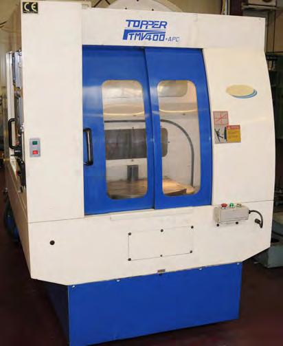 Precizie de poziţionare: 0,001mm, Repetabilitate: 0,001mm, Turaţia axului principal: max. 50 000 rpm, Diametrul minim pentru găurire şi frezare: 0,03mm.