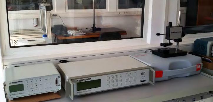K. MĂSURĂRI ELECTROMAGNETICE CU SONDĂ HALL Domeniu de utilizare: Aparatura pentru caracterizări magnetice este destinată execuţiei măsurătorilor magnetice complexe,