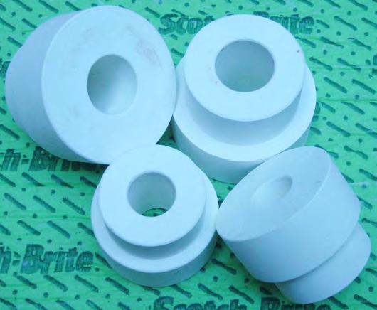 Presetupe ceramice Caracteristici tehnice: Material: ceramică zirconiferă, tip CER 440 Caracteristici de material Densitate aparentă (g/cm 3 ) 0,5... 2,5 Porozitate aparentă (%) 2.
