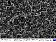 se plasează în interiorul unor capsule de tip coin-cell, separaţi printr-o membrană de tip neţesut din acetil-celuloză îmbibată în