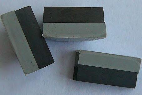 Joncţiuni grafit-ceramică Aspectul macrografic al joncţiunilor grafit-ceramică Imagini SEM ale secţiunilor transversale ale joncţiunilor: (a) C/SiC şi (b) C/SiC+5% B 4 C/SiC