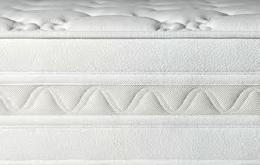 Side Support Plus Safety and functionality thanks to a zone of special foam material peripherally embedded in the mattress, ideally supporting the user even on the edges,