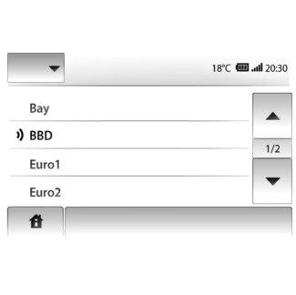 СЛУШАНЕ НА РАДИО (1/3) 1 6 7 8 Main List Preset Option Main List Preset Option Main List Preset Option 2 3 5 4 3 2 Избор на вълнов диапазон Натиснете 1.