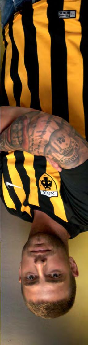 AEK Athens FC vs PFC CSKA MOSKVA 10 LIVAJA MARKO Εξαιρετικής τεχνικής κατάρτισης επιθετικός με εμπειρία στο υψηλότερο επίπεδο.