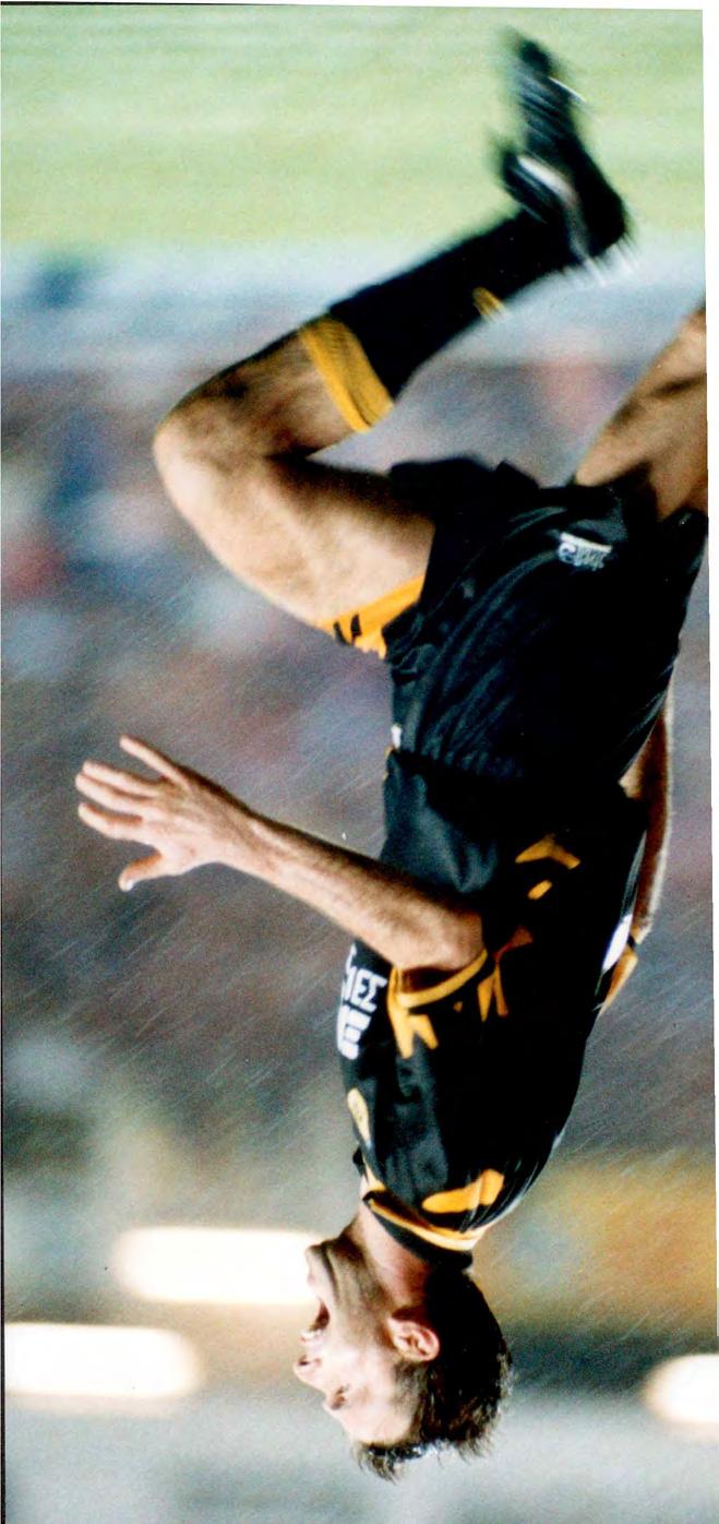 ΟΚΤΩ ΧΡΟΝΙΕ Ε ΕΝΝΕΑ προκριατικου 1992: Πρώτη σεζόν της διοργάνωσης, με δύο γύρους στο φορμάτ του παλιού Κυπέλλου Πρωταθλητριών και φάση ομίλων με δύο των τεσσάρων ομάδων.