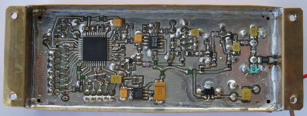 Kljub temu, da se bo pomanjšana BPSK radijska postaja za 420MHz uporabljala s transverterjem, priporočam dobro oklapljanje celotnega PLLja kot v prvotni inačici radijske postaje.