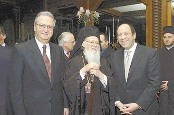 18 ΟΡΘΟΔΟΞΟΣ ΠΑΡΑΤΗΡΗΤΗΣ ΝΕΑ ΥΟΡΚΗ. Με δέος και ανυπόκριτη χαρά η ελληνορθόδοξη νεολαία της Αμερικής καλωσόρισε χθες το πρωί τον Οικουμενικό Πατριάρχη κ.