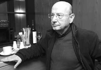 Greece 35 GreekNews Δευτέρα 30 Ιανουαρίου 2012 Monday, January 30, 2012 Award-winning filmmaker Theo Angelopoulos dies Athens, He was known for his slow and dream-like directing style and had enough