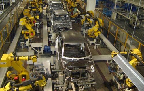 Εικόνα 1.6 Σύγχρονο εργοστάσιο παραγωγής αυτοκινήτων. Αντικατάσταση των εργατών από τα ρομπότ στη διαδικασία συναρμολόγησης των εξαρτημάτων 2.5.