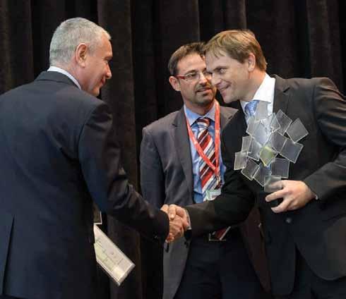 OKOLJSKI IZDELEK LETA SO IZDELKI URBANSCAPE Na 17. Okoljskem srečanju je podjetje Knauf Insulation prejelo prestižno nagrado Okoljski izdelek leta za izdelke linije Urbanscape.