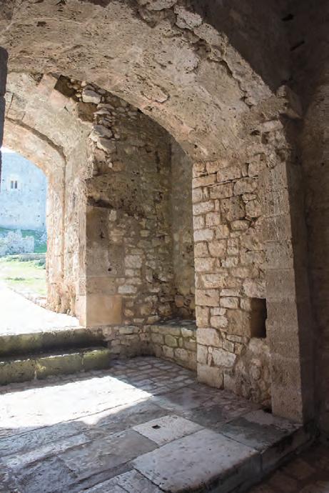 εκτεταμένες εργασίες για τη στερέωση και ανάδειξη των αιθουσών Α1 Α2: συμπλήρωση των κατεστραμμένων τμημάτων των θόλων τους, αρμολόγημα της εσωτερικής τοιχοποιίας, αποκατάσταση μέρους των παραθύρων