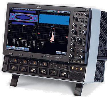 8 GHz în Turbo mode) CPU cu 8 GB RAM (upgradabil la 32 GB) Analiză Crosstalk şi Vertical Noise Unelte de analiză pentru Signal Integrity: Eye Doctor II şi Virtual Prob WaveMaster 804Zi-A WaveMaster