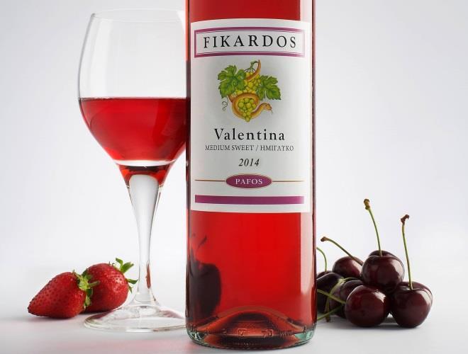 Μεσόγη Οινοποιείο Φικάρδος Λευκά, ροζέ, κόκκινα, ξηρά, ημίξηρα, ημίγλυκα, κρασιά από ντόπιες κι άλλα από ξένες ποικιλίες, η σειρά κρασιών της οινοποιίας είναι