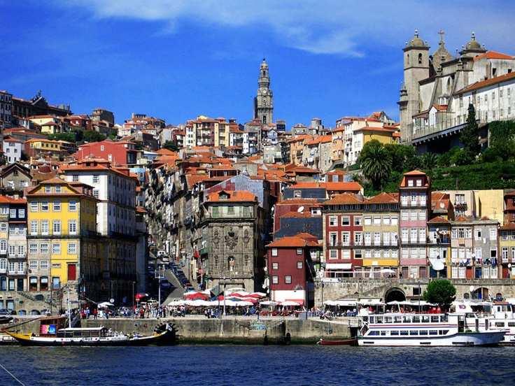 εύτερη στάση µας η πόλη Γκιµαράες, η οποία ήταν η πρώτη πρωτεύουσα της Πορτογαλίας.